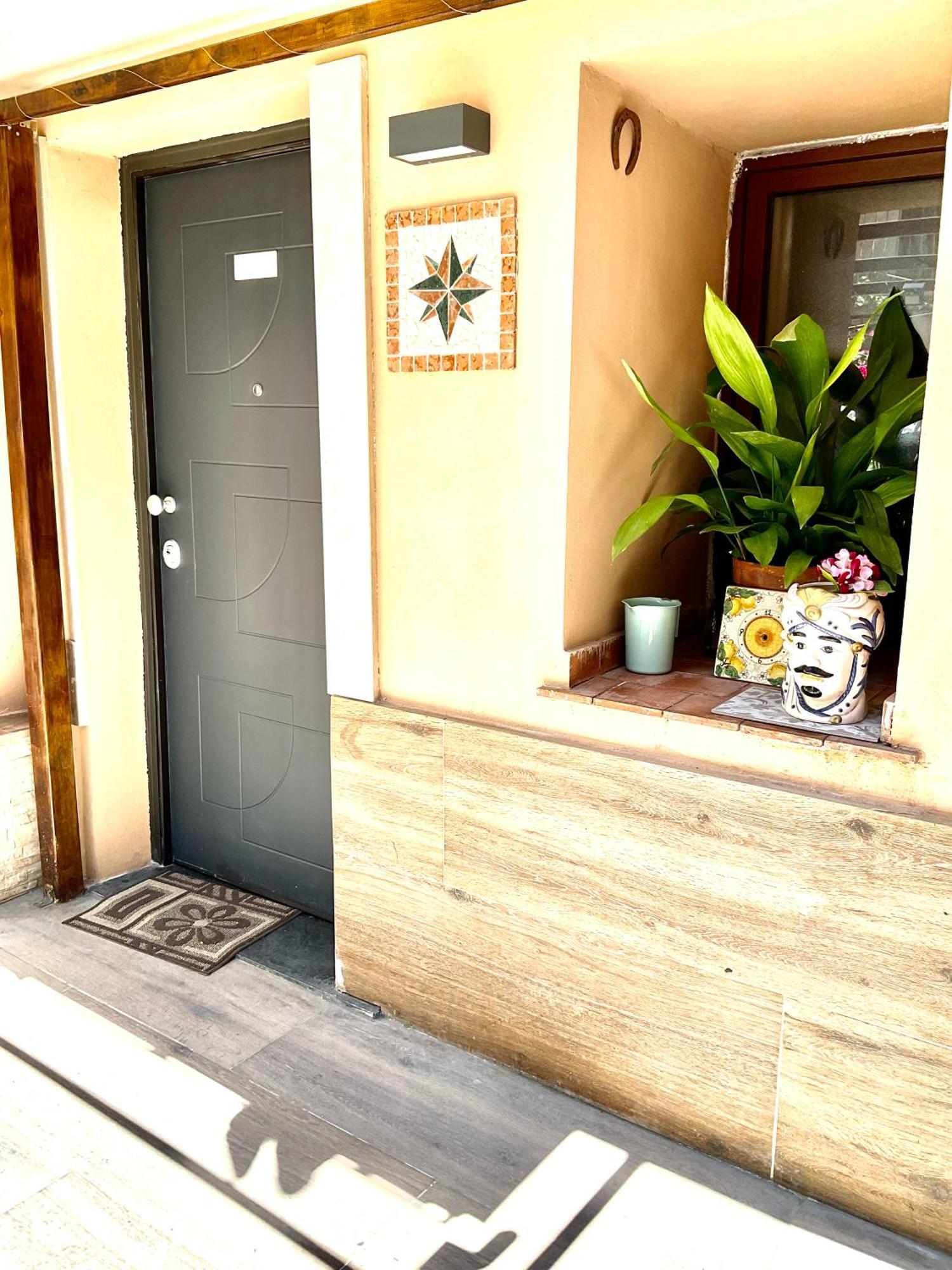 Mizzicahome Solemare คาตาเนีย ภายนอก รูปภาพ