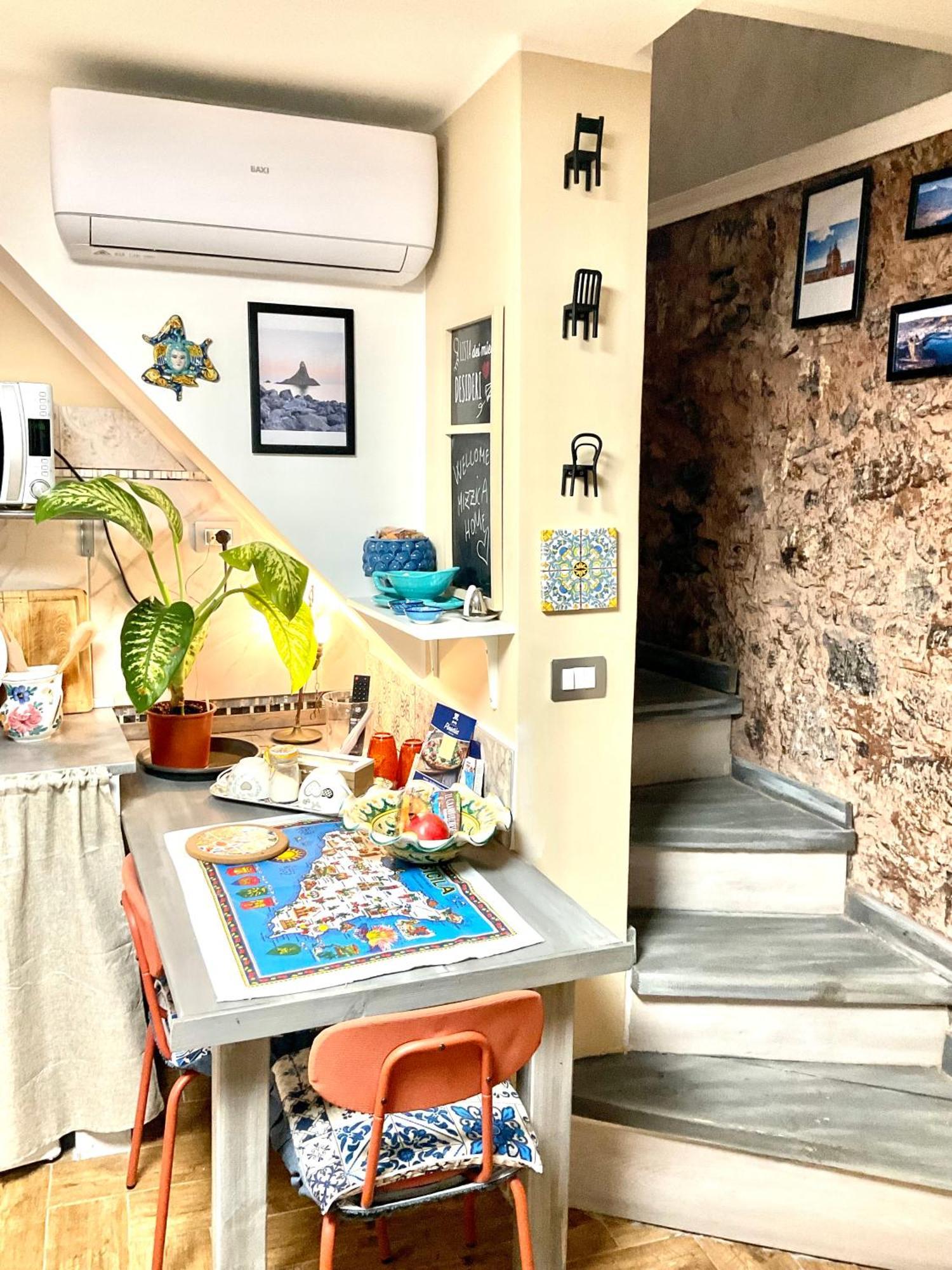 Mizzicahome Solemare คาตาเนีย ภายนอก รูปภาพ