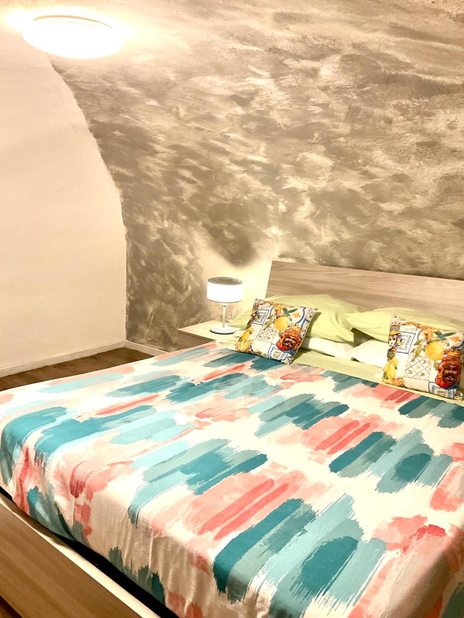 Mizzicahome Solemare คาตาเนีย ภายนอก รูปภาพ